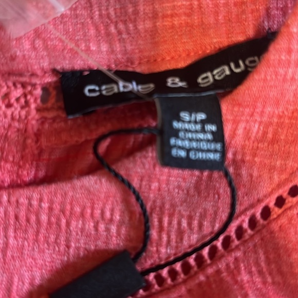 NWT Sleeveless Top - Picture 2 of 4